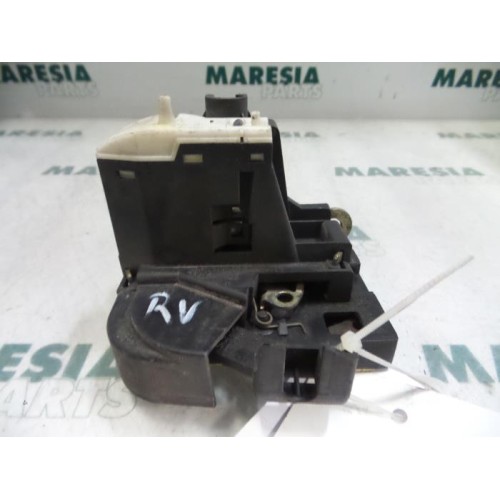 Renault - Clio - Door lock mechanism 2-door, right