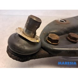 Renault - Twingo - Front lower wishbone, right