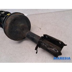 Renault - Twingo - Front shock absorber rod, right