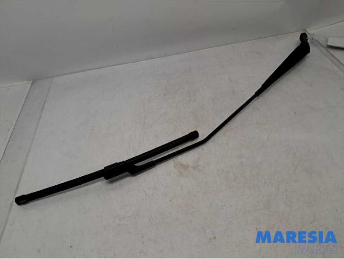 Renault - Twingo - Front wiper arm