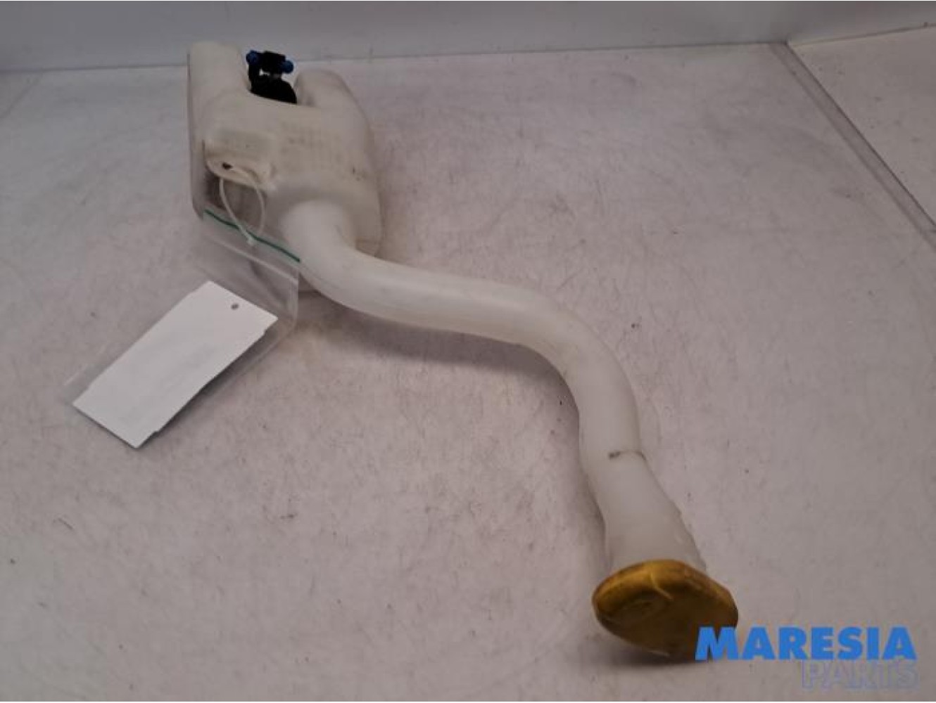 Renault - Twingo - Front windscreen washer reservoir