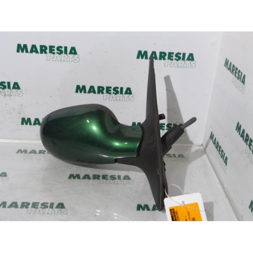 Renault - Clio - Wing mirror, right