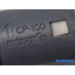 Renault - Twingo - Brake light switch