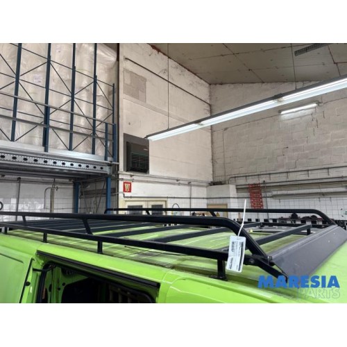 Renault - Trafic - Roof rack