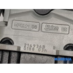 Renault - Twingo - Electric window switch