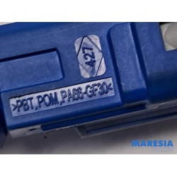 Renault - Twingo - Clutch switch