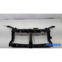 Renault - Trafic - Frontpaneel
