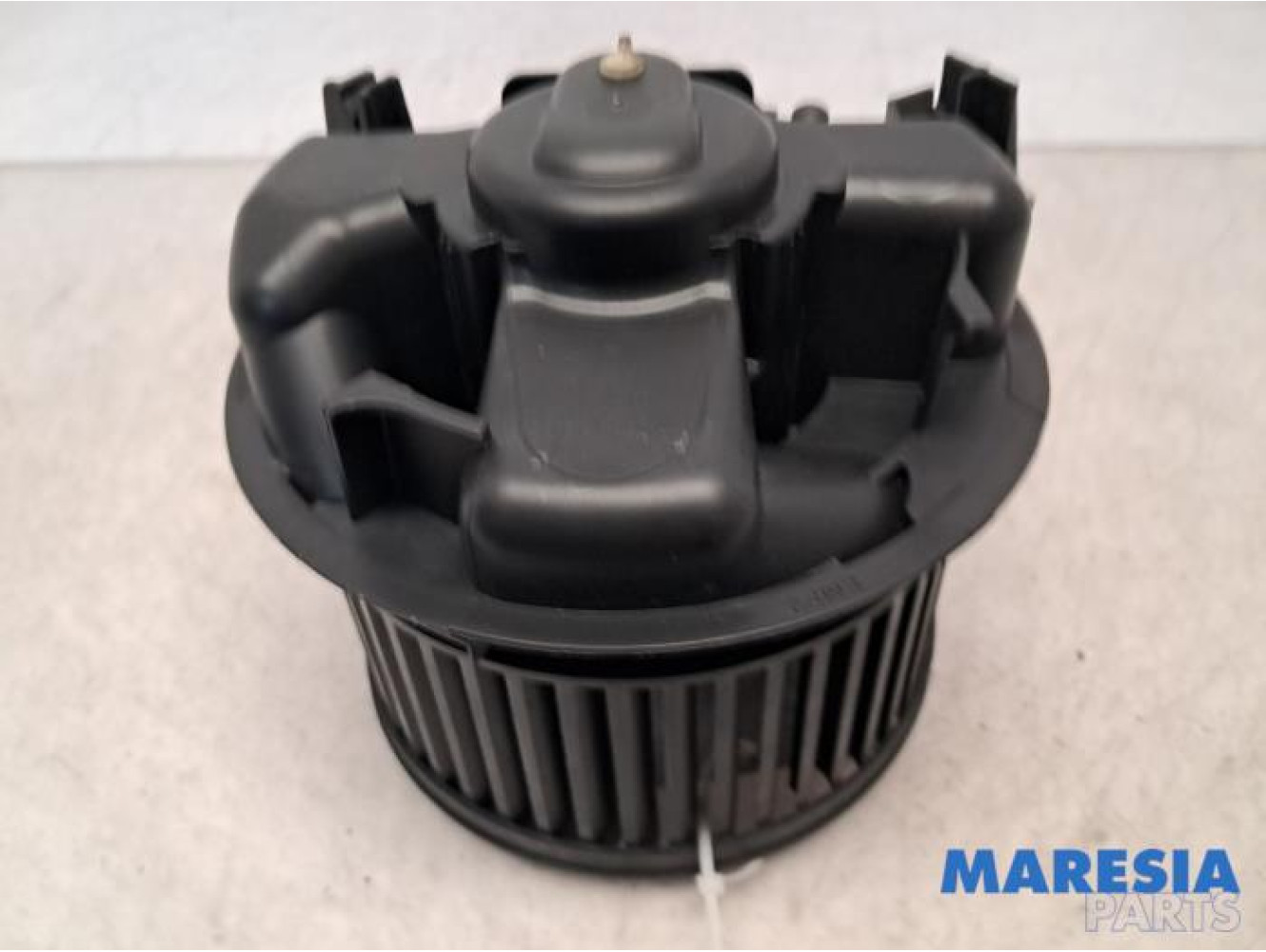 Renault - Twingo - Heating and ventilation fan motor