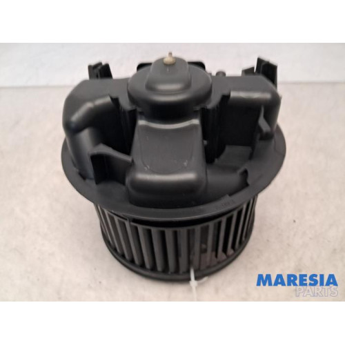 Renault - Twingo - Heating and ventilation fan motor