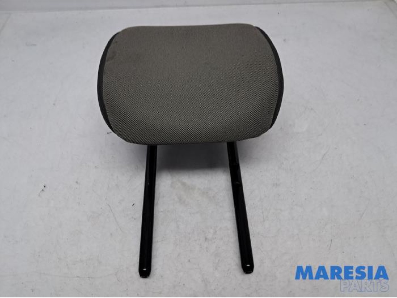 Renault - Twingo - Headrest
