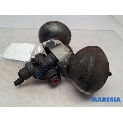 Citroen - C5 - HD controller (suspension)