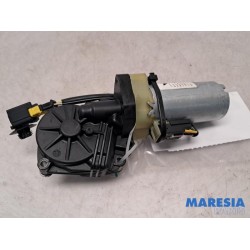 Renault - Megane - Moteur de cache-bagages droite