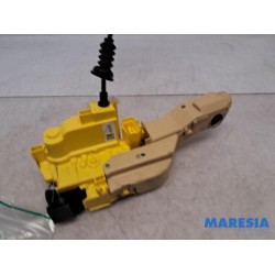 Alfa Romeo - Giulia - Door lock mechanism 4-door, front left
