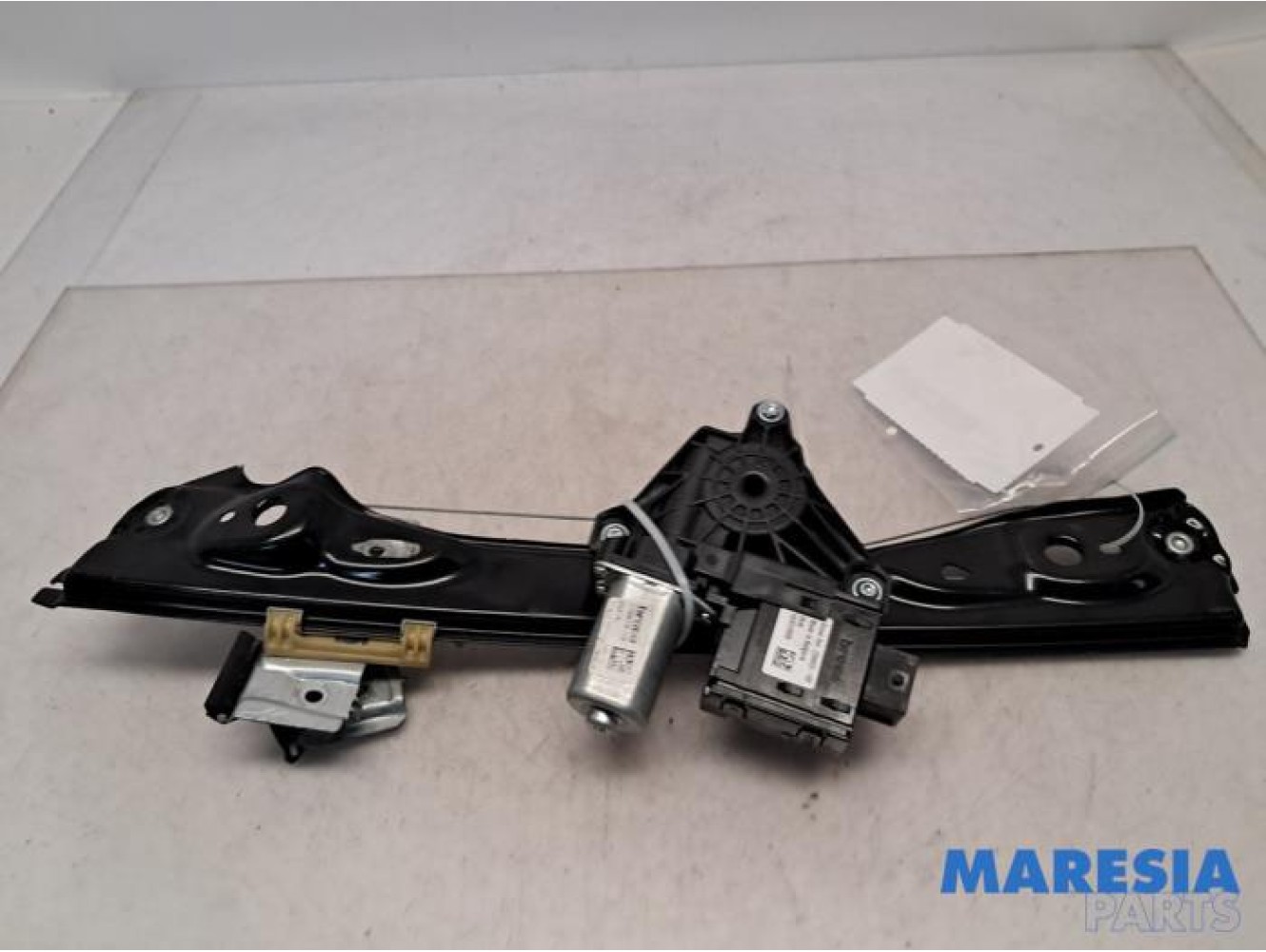 Alfa Romeo - Giulia - Rear door window mechanism 4-door, left