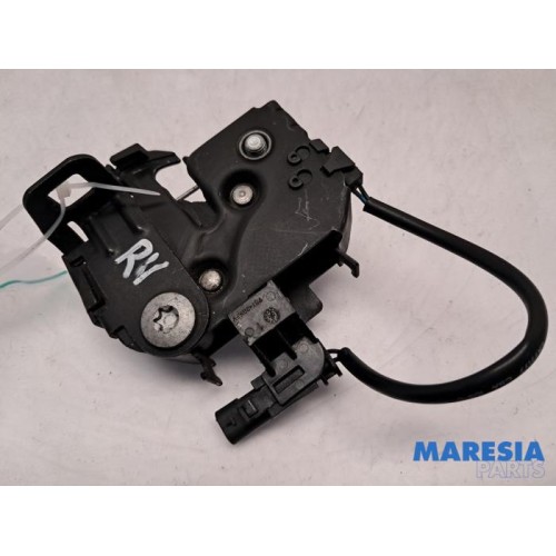 Alfa Romeo - Giulia - Bonnet lock mechanism