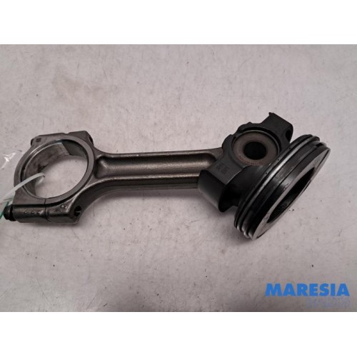 Fiat - Talento - Connecting rod