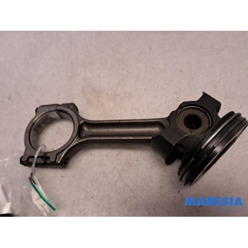 Fiat - Talento - Connecting rod