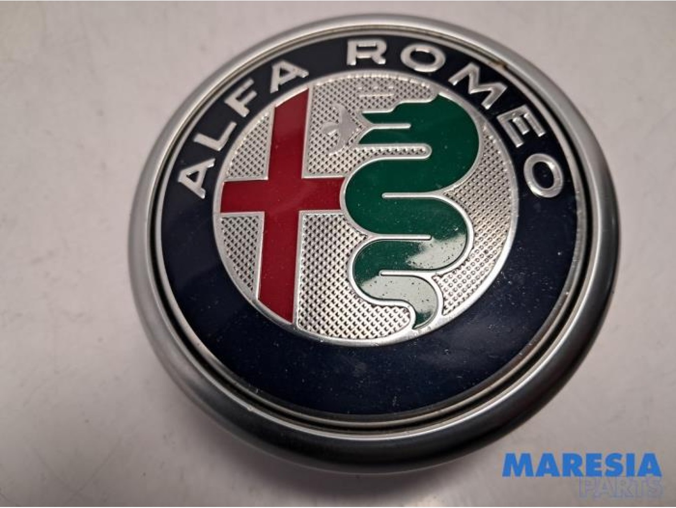 Alfa Romeo - Giulia - Embleem