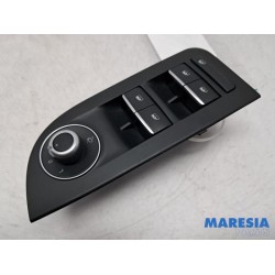 Alfa Romeo - Giulia - Multi-functional window switch