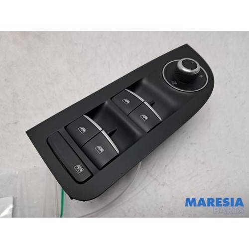 Alfa Romeo - Giulia - Multi-functional window switch