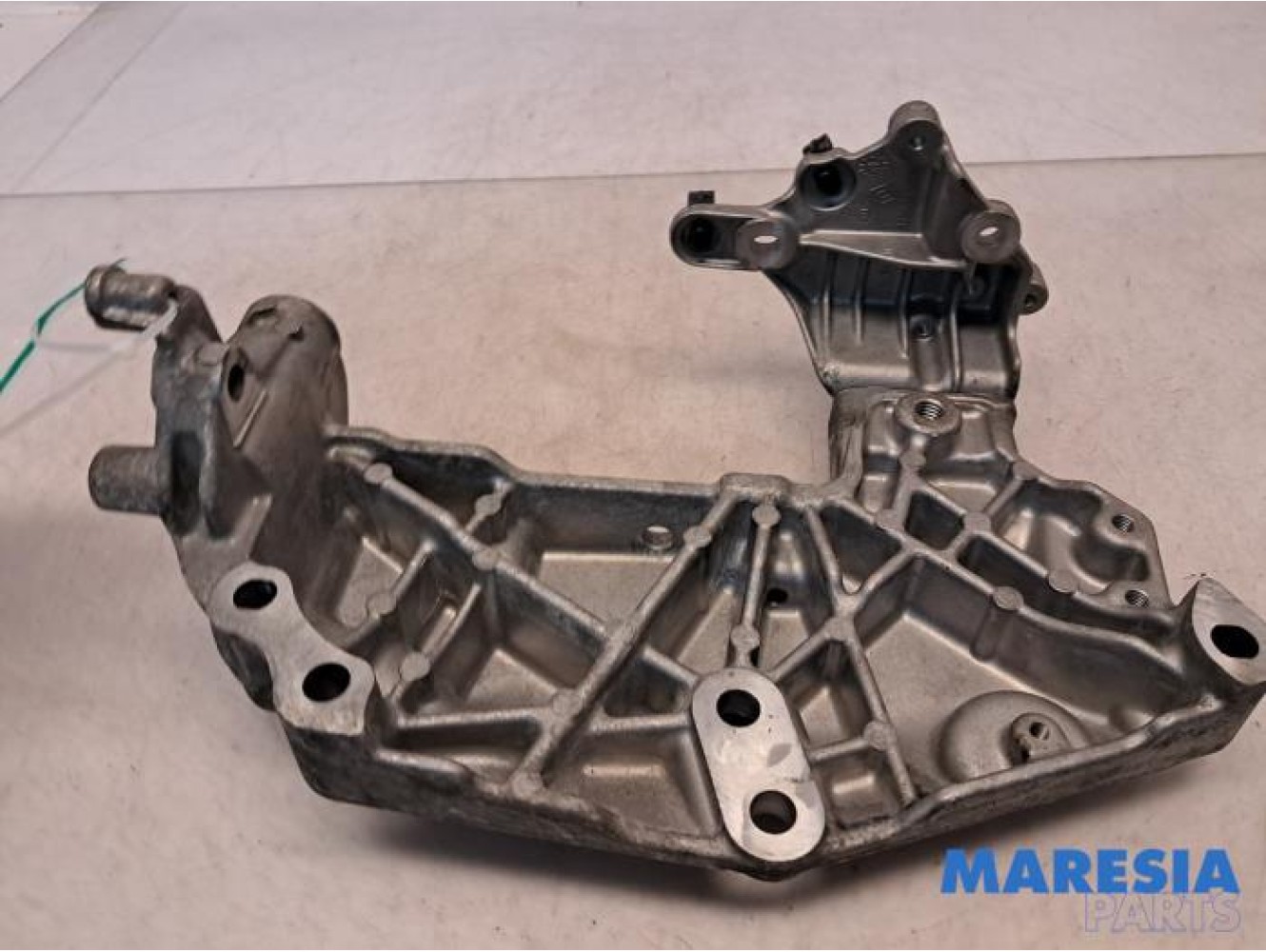Fiat - Talento - Engine mount