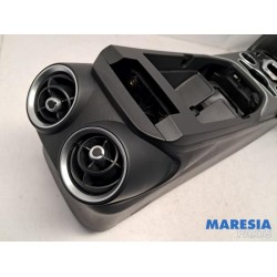 Alfa Romeo - Giulia - Middle console