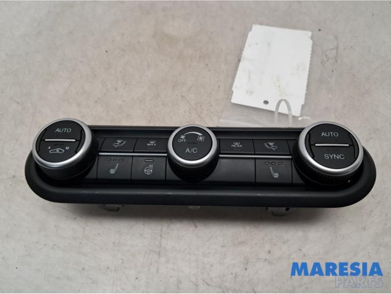 Alfa Romeo - Giulia - Heater control panel