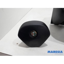 Alfa Romeo - Giulietta - Airbag set + dashboard