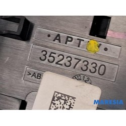 Alfa Romeo - Giulia - AUX/USB aansluiting