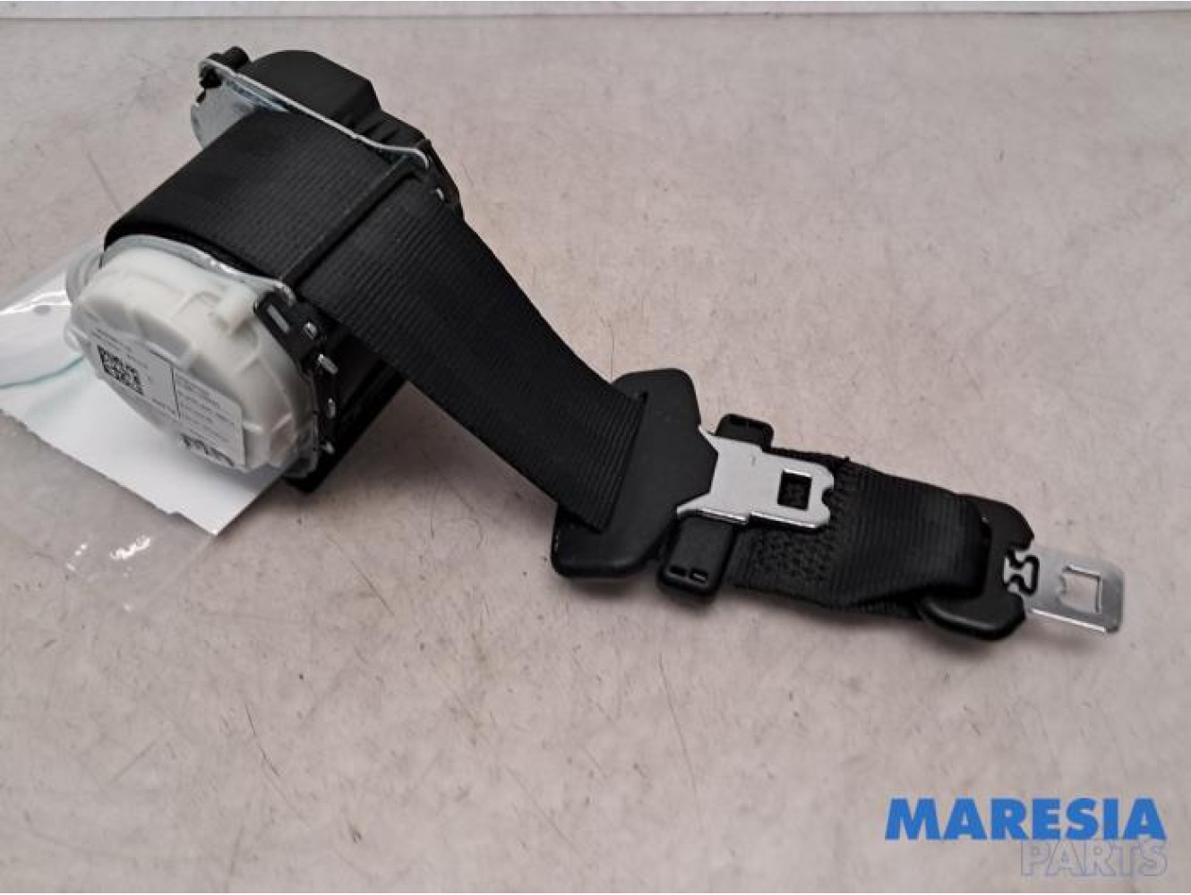 Alfa Romeo - Giulia - Rear seatbelt, centre