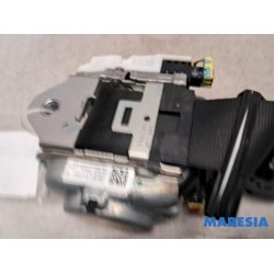 Alfa Romeo - Giulia - Front seatbelt, right