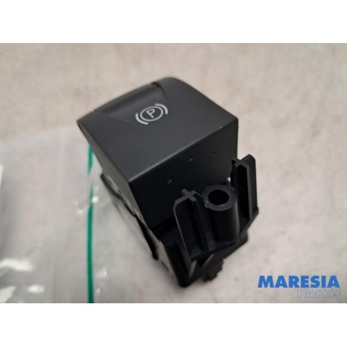Renault - Grand Scenic - Parking brake switch