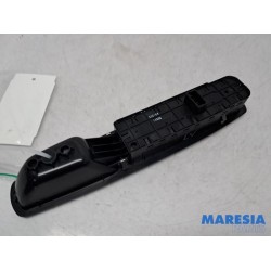 Renault - Grand Scenic - Multi-functional window switch
