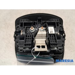 Renault - Grand Scenic - Left airbag (steering wheel)