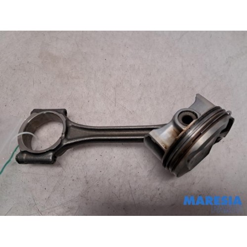 Opel - Crossland X - Connecting rod