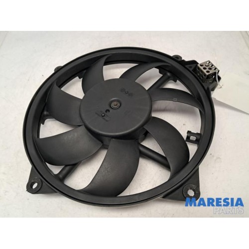 Renault - Grand Scenic - Fan motor
