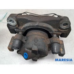 Renault - Grand Scenic - Front brake calliper, right