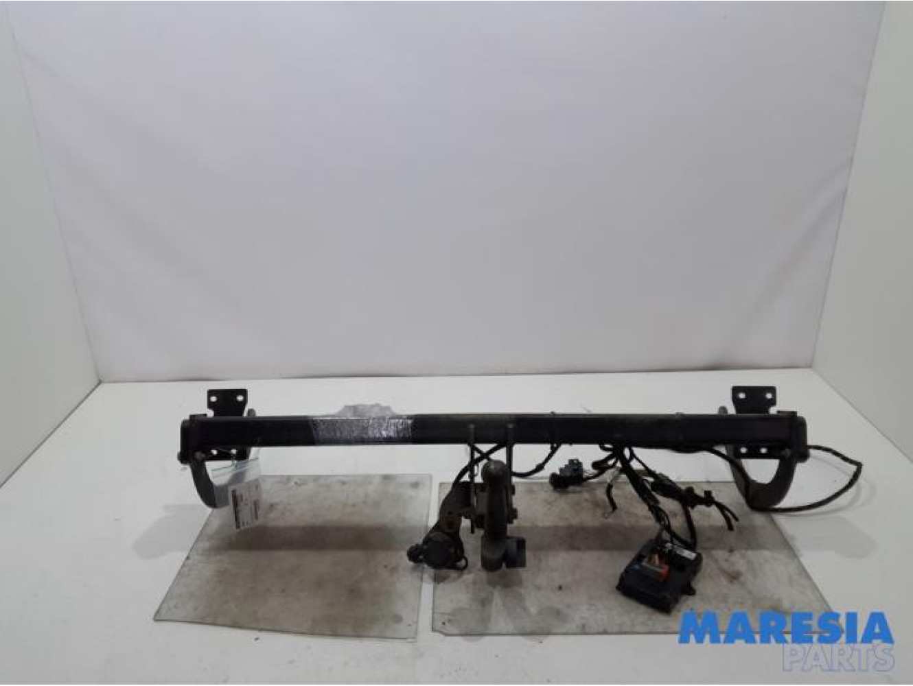 Citroen - C5 - Towbar