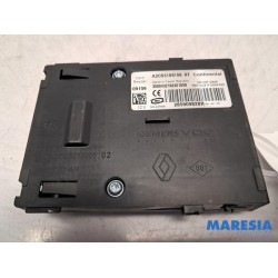 Renault - Grand Scenic - Kaartlezer (slot)