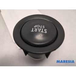 Renault - Grand Scenic - Start/stop switch