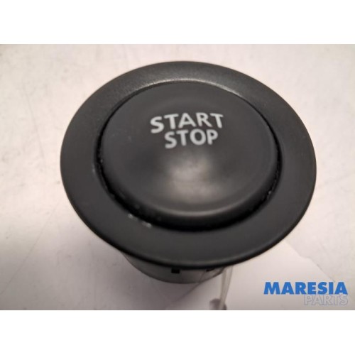 Renault - Grand Scenic - Start/Stop schakelaar