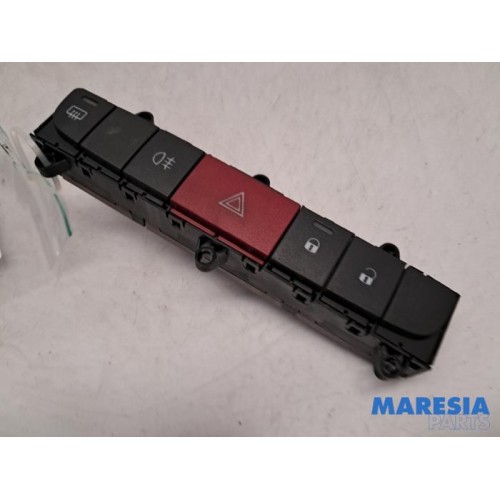 Fiat - Ducato - Panic lighting switch