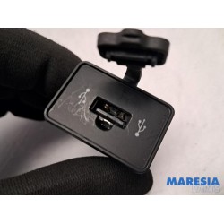Fiat - Ducato - AUX / USB connection