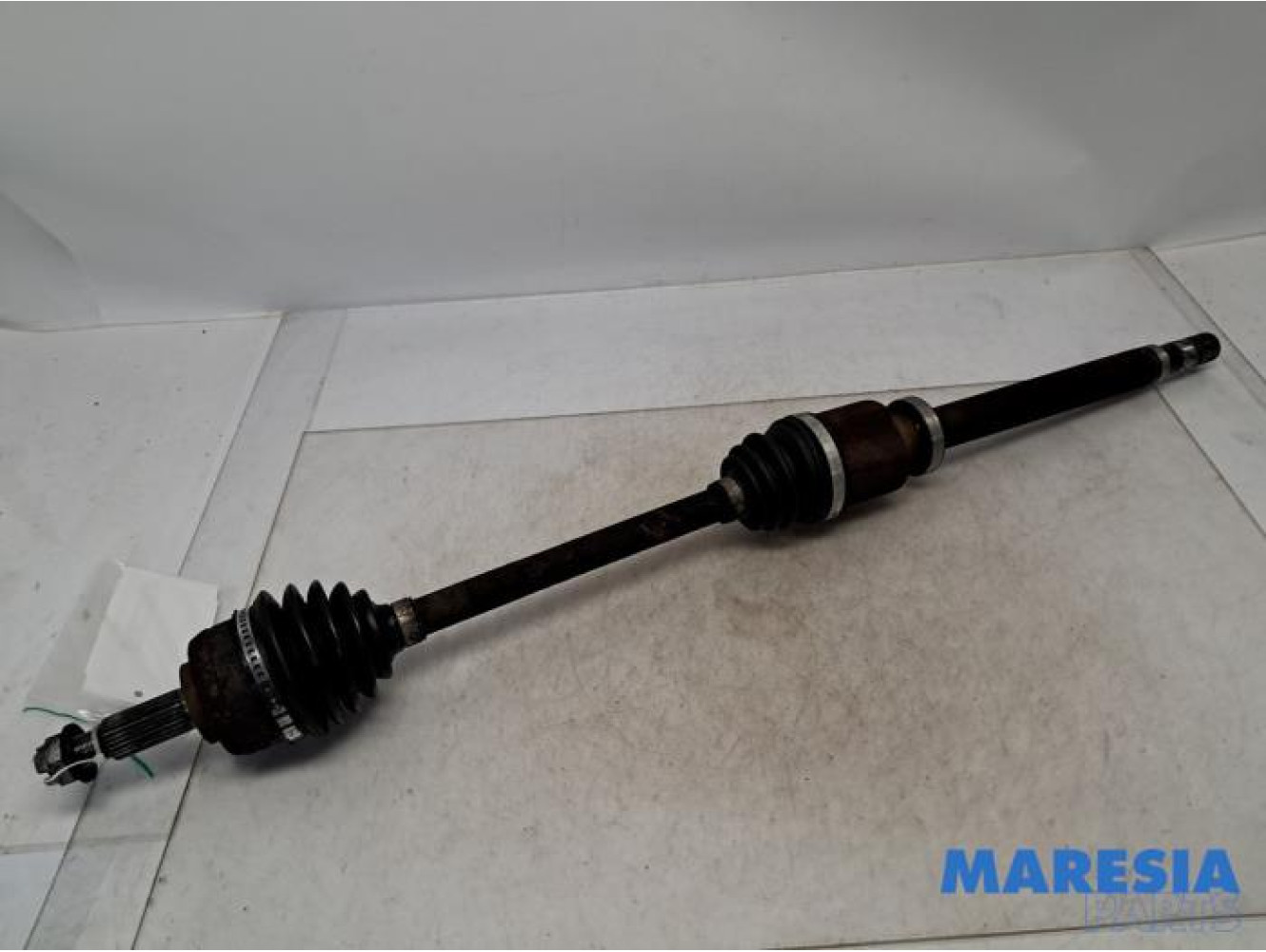 Renault - Grand Scenic - Front drive shaft, right