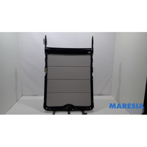 Citroen - C5 - Sliding headliner mechanism