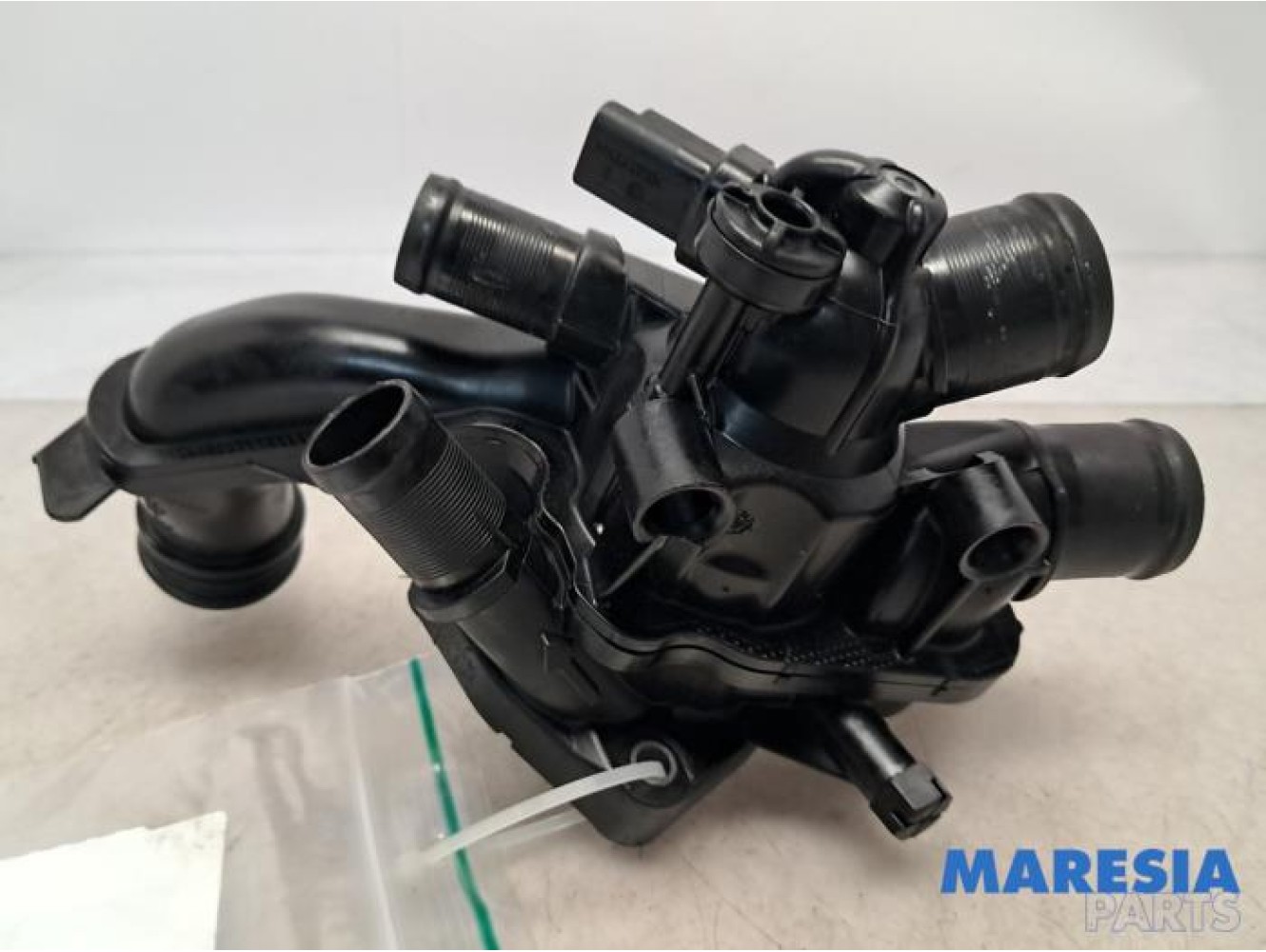 Peugeot - 3008 - Thermostat housing