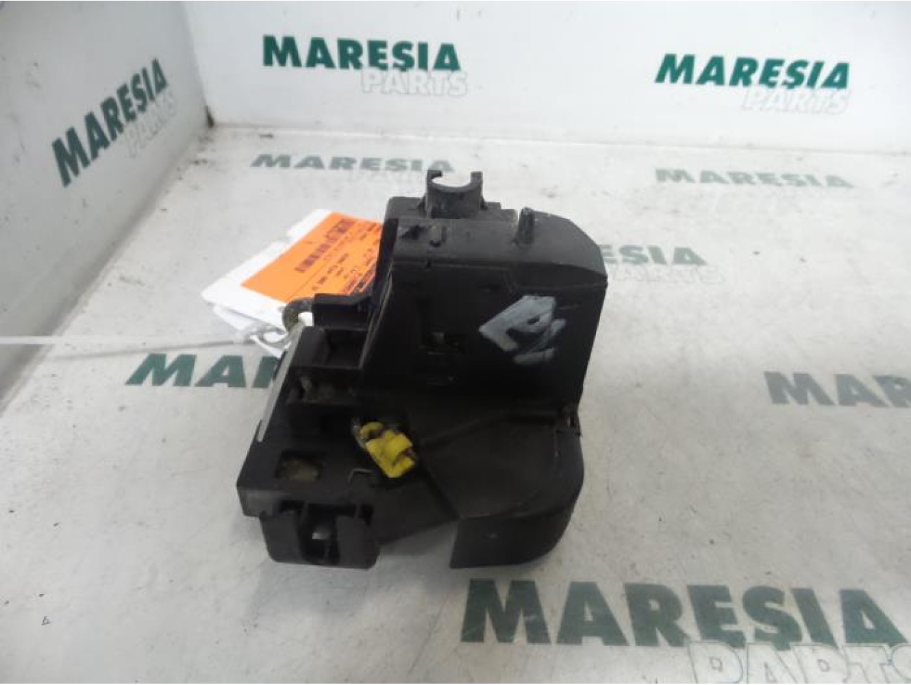 Renault - Megane Scenic - Door lock mechanism 4-door, front left
