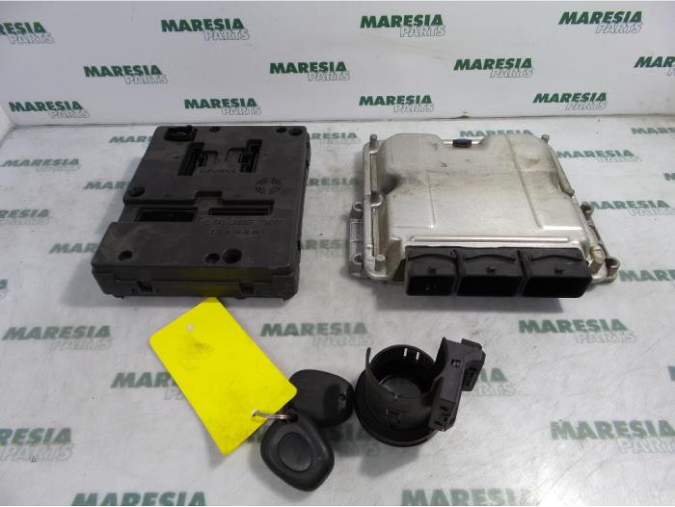 Renault - Megane Scenic - Engine management computer