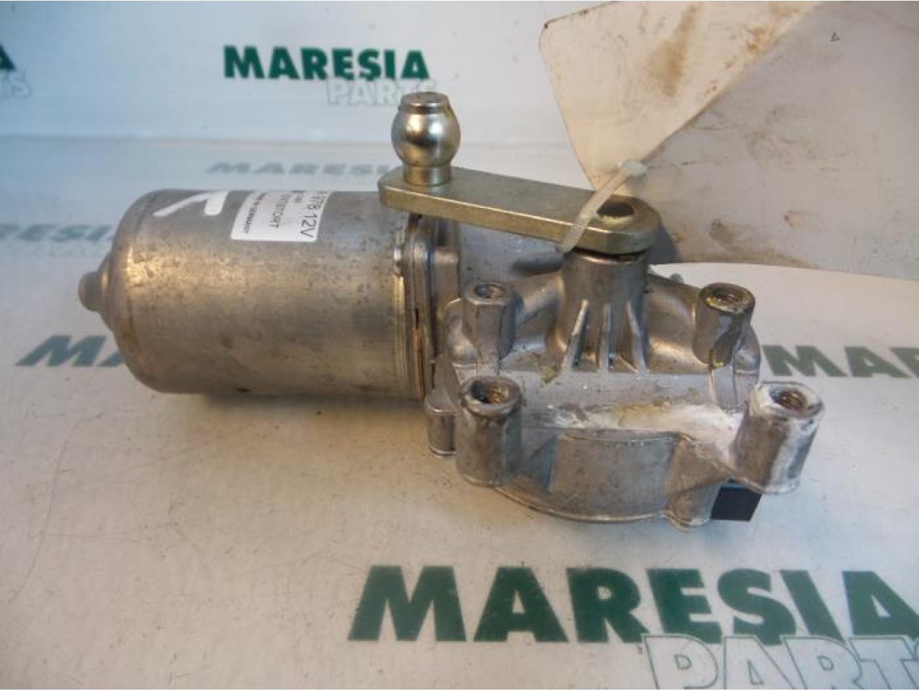 Fiat - Punto - Front wiper motor