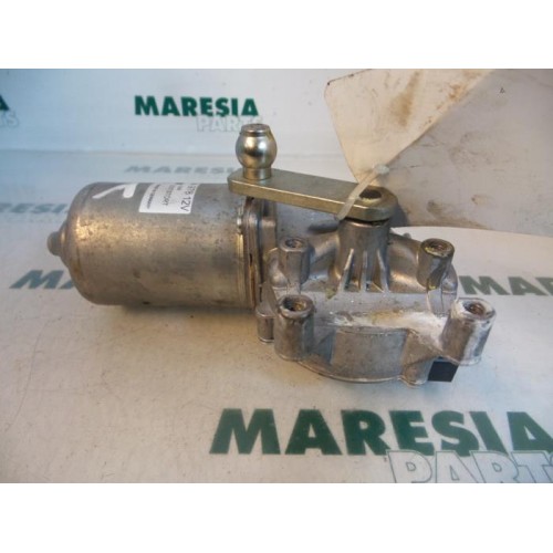 Fiat - Punto - Front wiper motor